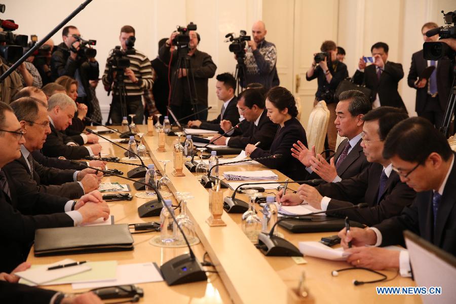 La Chine est confiante quant aux perspectives de ses relations avec la Russie, selon Wang Yi