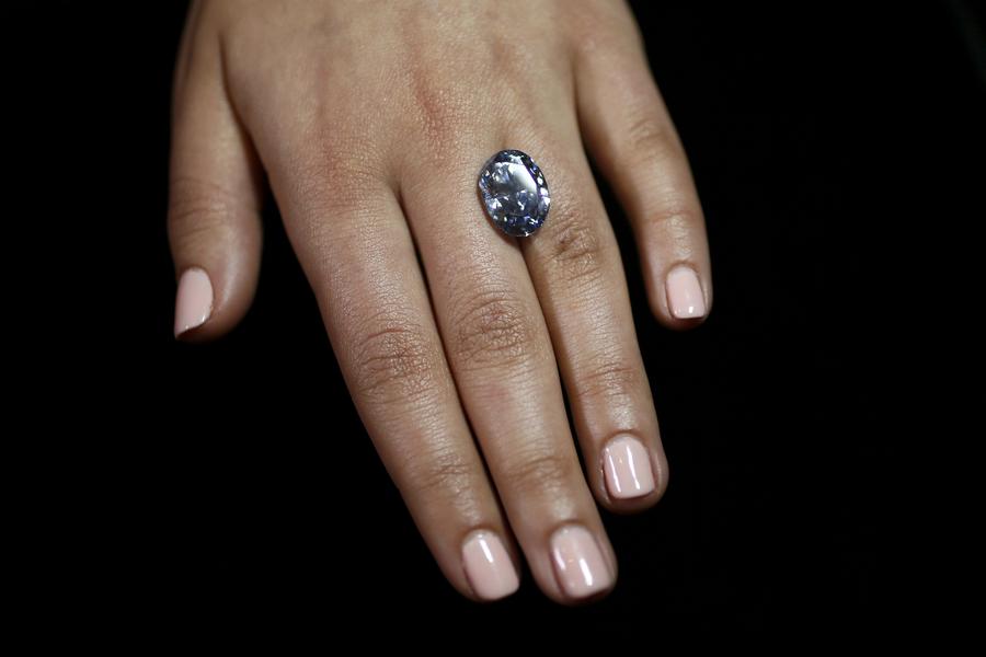 Un exceptionnel diamant bleu mis en vente chez Sotheby