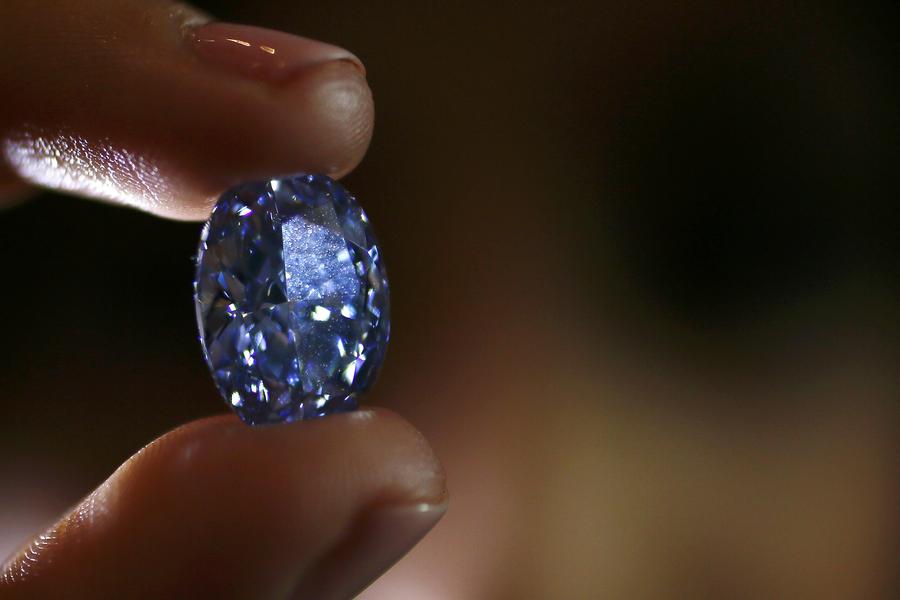 Un exceptionnel diamant bleu mis en vente chez Sotheby