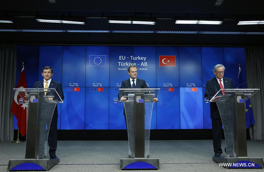 L'accord sur les migrations entre l'UE et la Turquie est finalisé en vue de faire face en commun à la crise migratoire