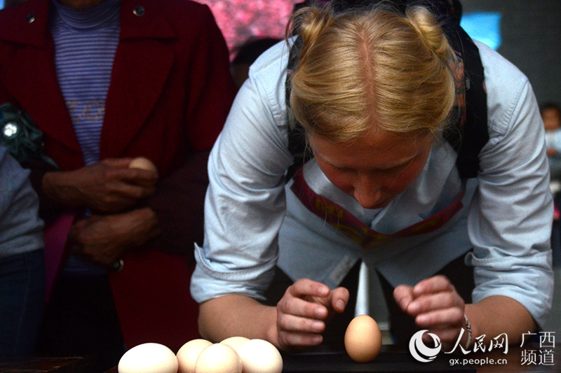 Equinoxe de printemps : un concours international pour dresser des œufs