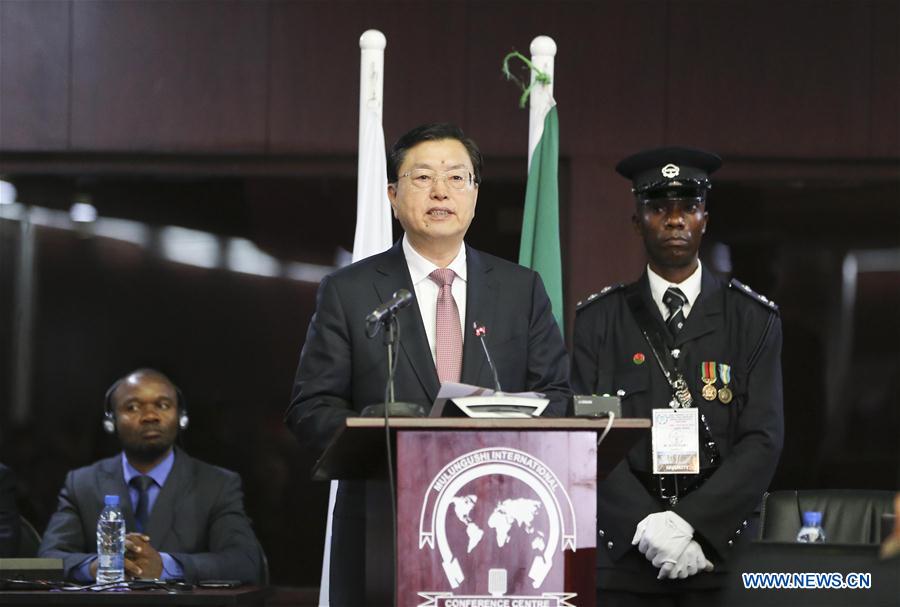 Coopération sino-africaine : le président du Parlement chinois prône la contribution des législateurs