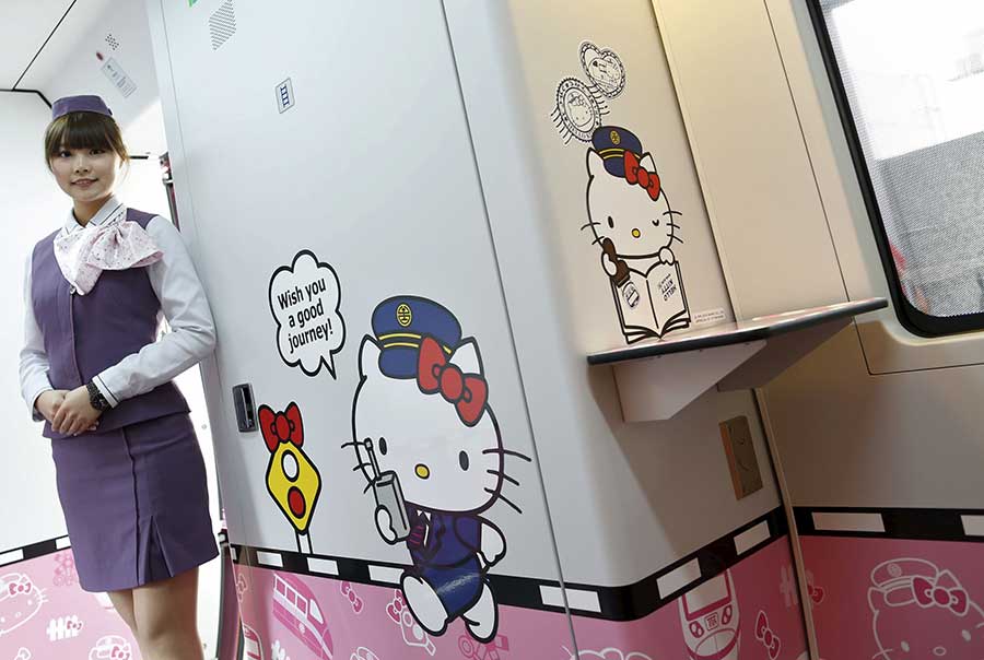 Inauguration d'un train décoré sur le thème d'Hello Kitty à Taiwan