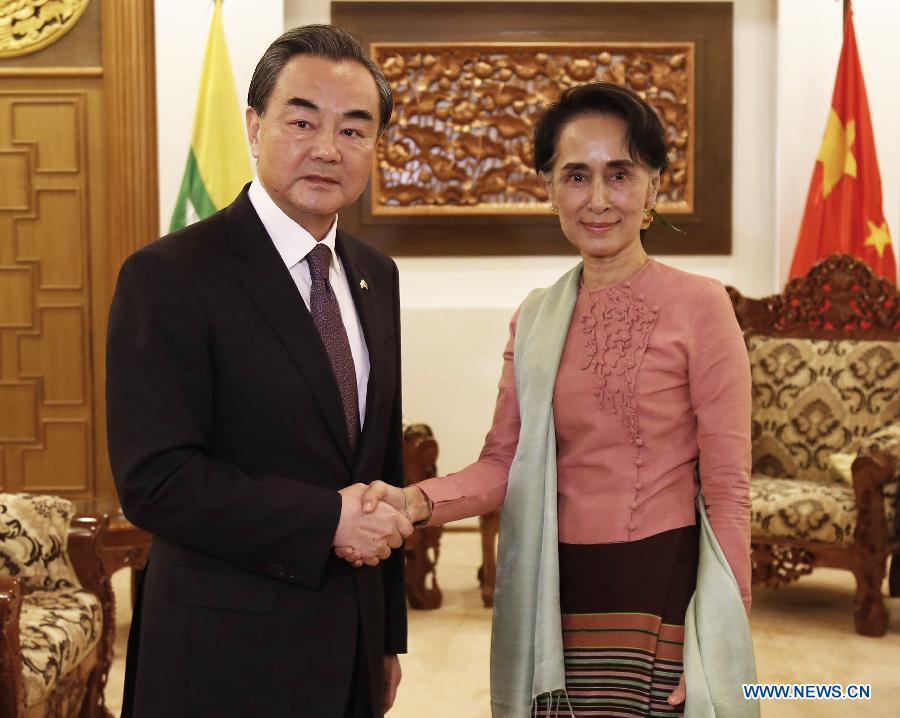Le ministre chinois des AE promet de cimenter davantage les relations avec le Myanmar
