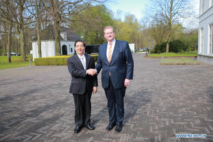 La Chine et les Pays-Bas vont renforcer la coopération en matière de sécurité et de justice