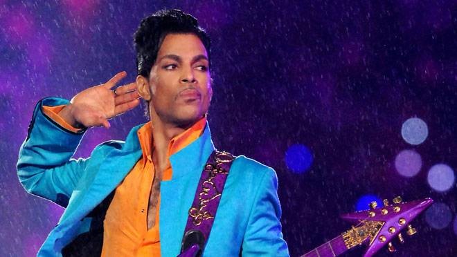 Le chanteur Prince, icône de la pop, est mort à l'âge de 57 ans