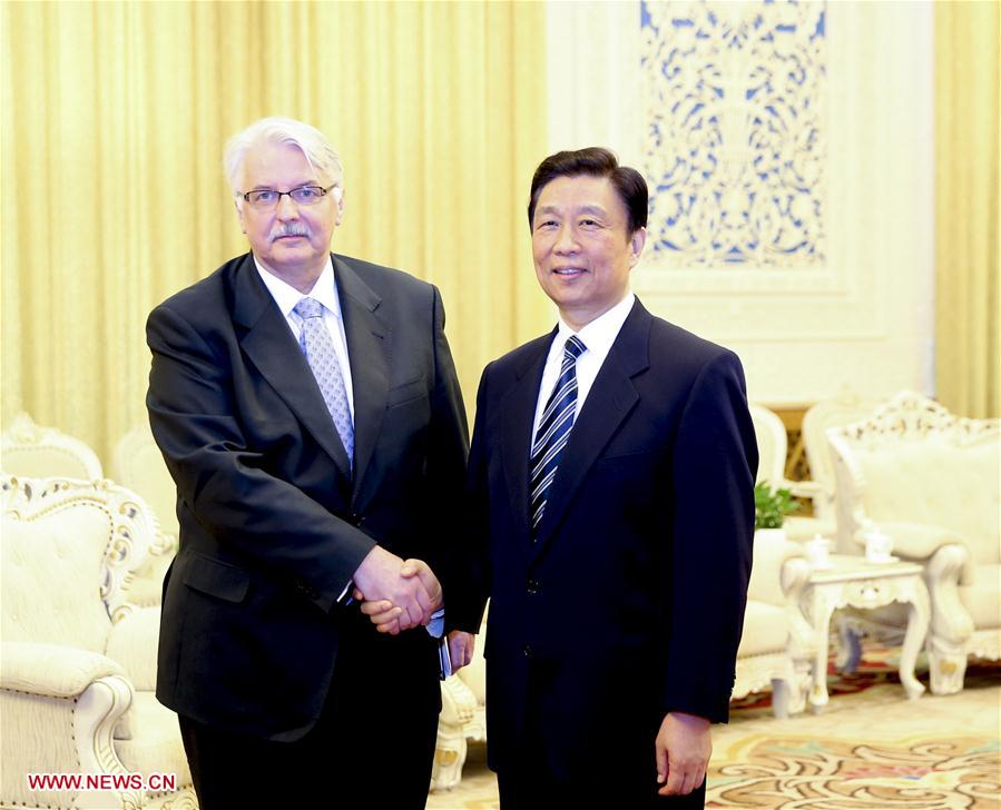 Le vice-président chinois rencontre le ministre polonais des Affaires étrangères