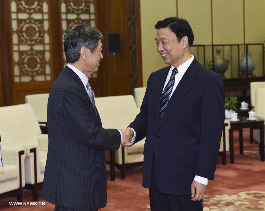 Le vice-président chinois rencontre une délégation japonaise