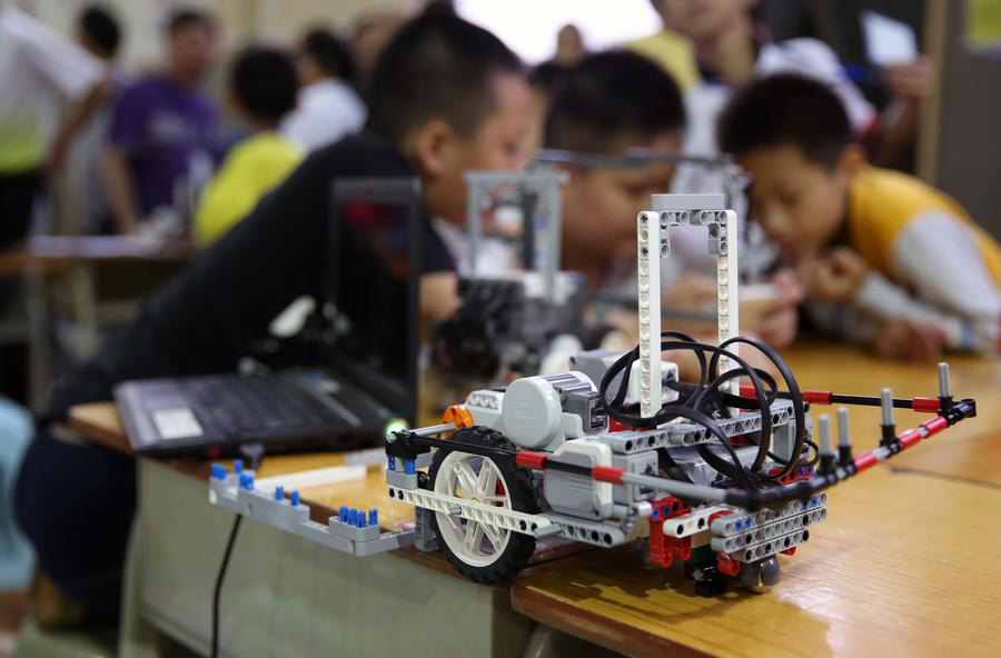 Un challenge robotique pour 400 jeunes Chinois 