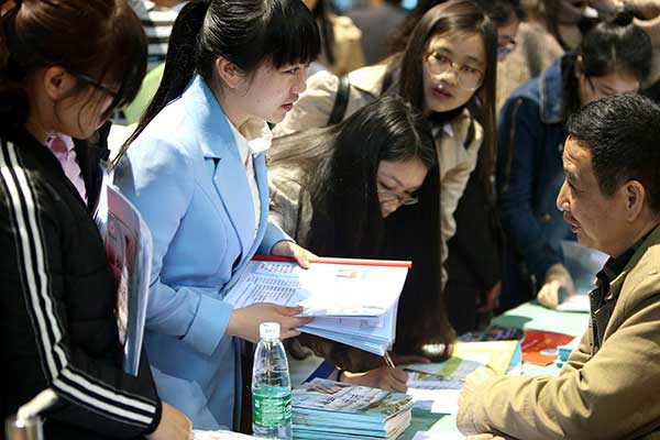 Baisse du nombre d’étudiants-entrepreneurs en Chine