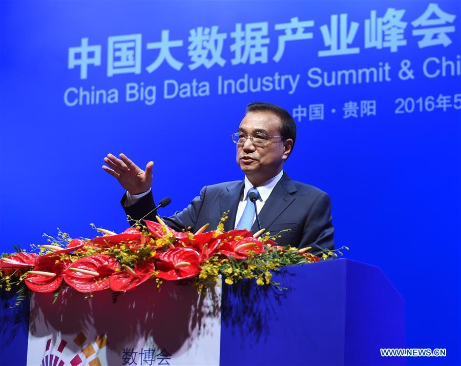 Le Premier ministre chinois s'engage à intégrer l'informatisation et l'économie réelle
