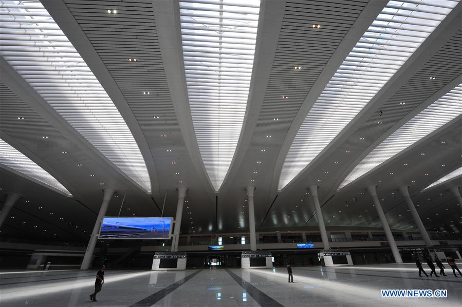 Xinjiang : nouvelle gare pour trains à grande vitesse à Urumqi