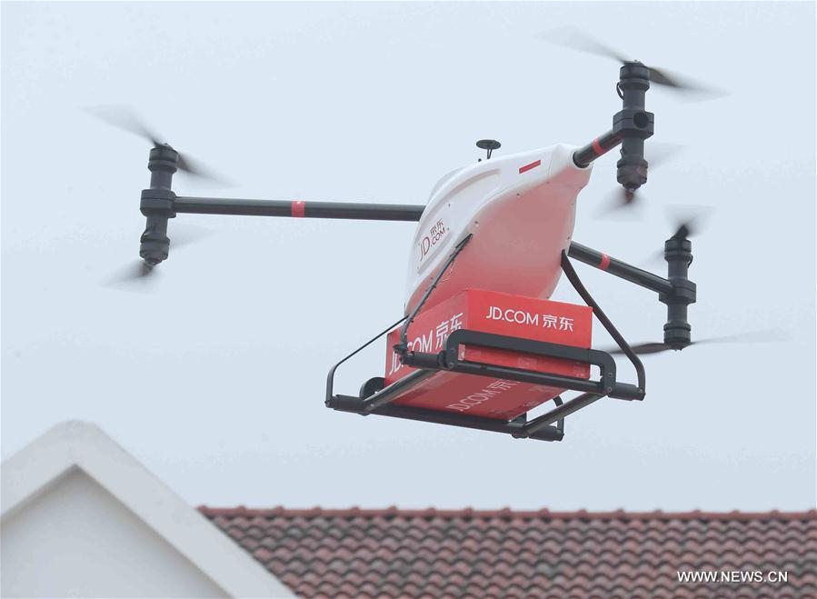 JD.com commence à utiliser des drones pour livrer des paquets dans les régions rurales