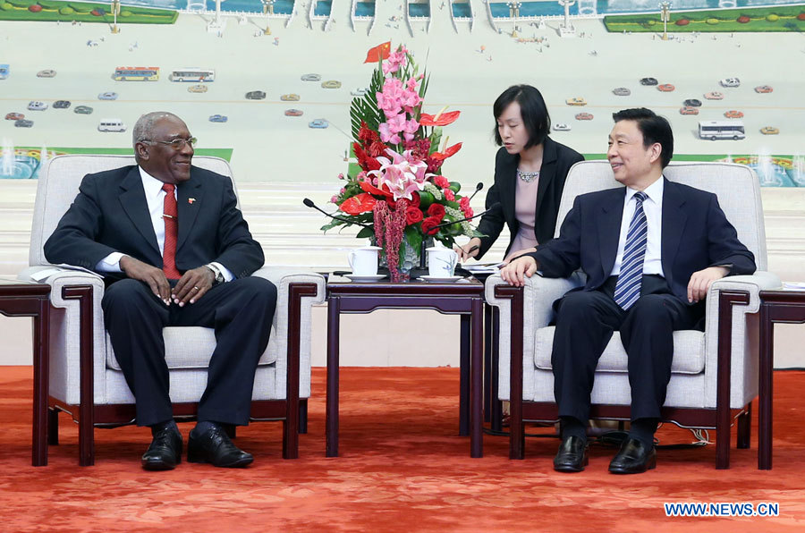 Le vice-président chinois rencontre l'envoyé spécial du dirigeant cubain