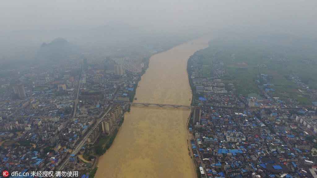 Inondations menaçantes dans le sud de la Chine