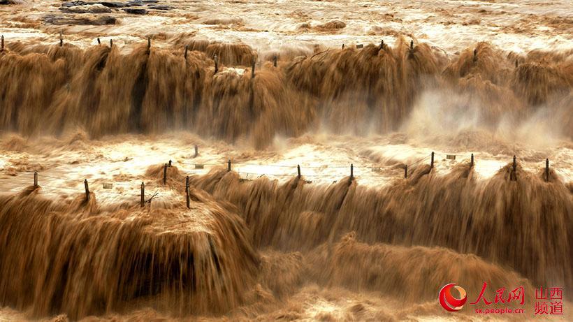 La spectaculaire cascade de Hukou