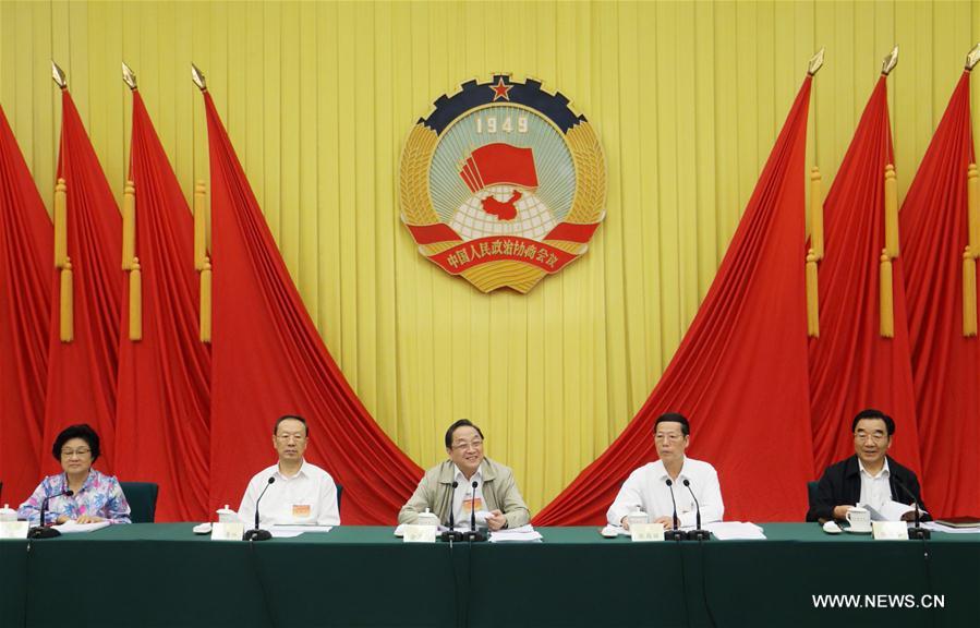 Des conseillers politiques discutent de la modernisation industrielle dans le nord-est de la Chine