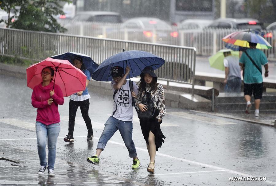 Beijing renouvelle son alerte aux pluies torrentielles