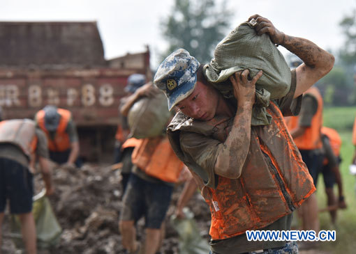 Chine : 250.000 personnes prises au piège par des inondations dans le Hubei