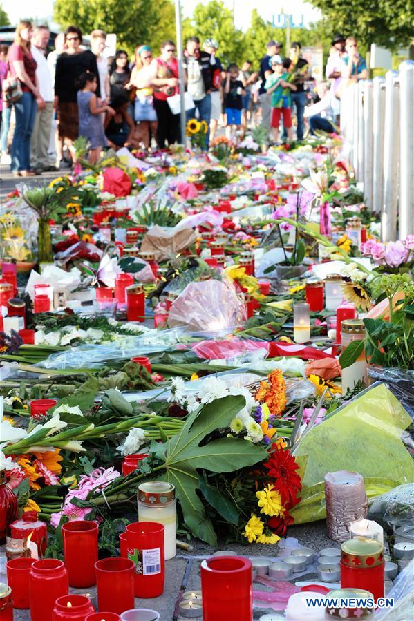 Allemagne : hommage aux victimes de la fusillade à Munich