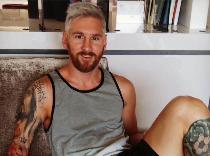 Lionel Messi aux cheveux blonds