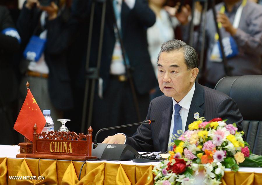 La Chine soutient le développement du Forum régional de l'ASEAN par des actions concrètes, selon Wang Yi