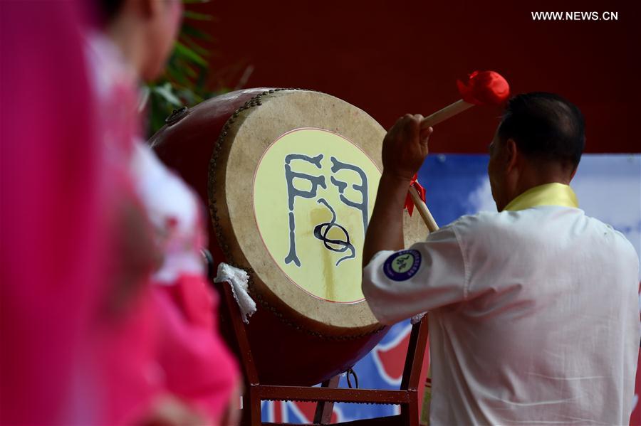 Cérémonie de culte du serpent dans la Province du Fujian