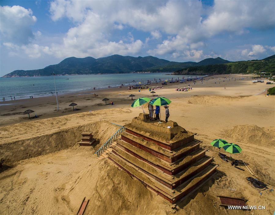 Des sculptures de sable pour saluer le Sommet du G20