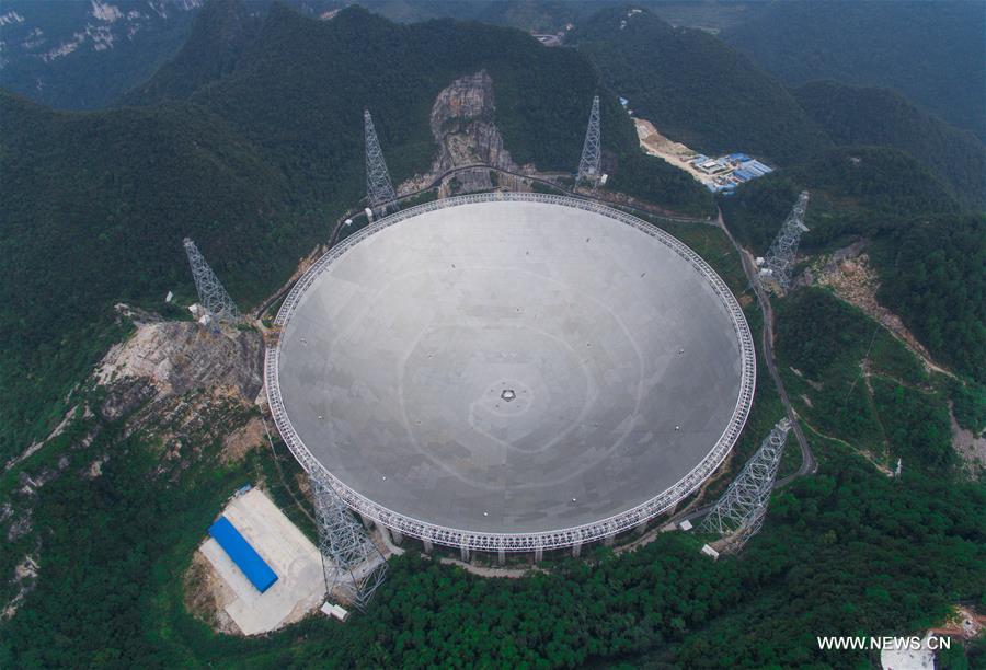 Le plus grand radiotélescope au monde sera achevé fin septembre