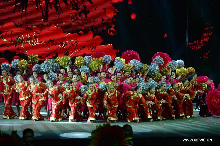 Chine: Ouverture du 25e festival du film des « Cent fleurs » et du « Coq d'or »