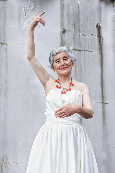 Chine : une retraitée devient une star de la mode sur Internet 