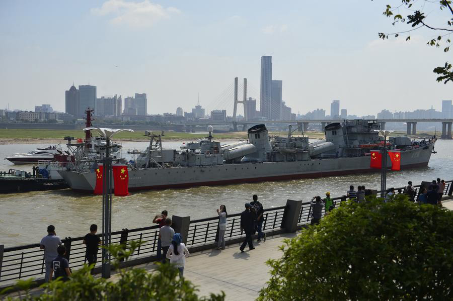 Chine : un ancien destroyer lance-missiles devient un parc à thème 