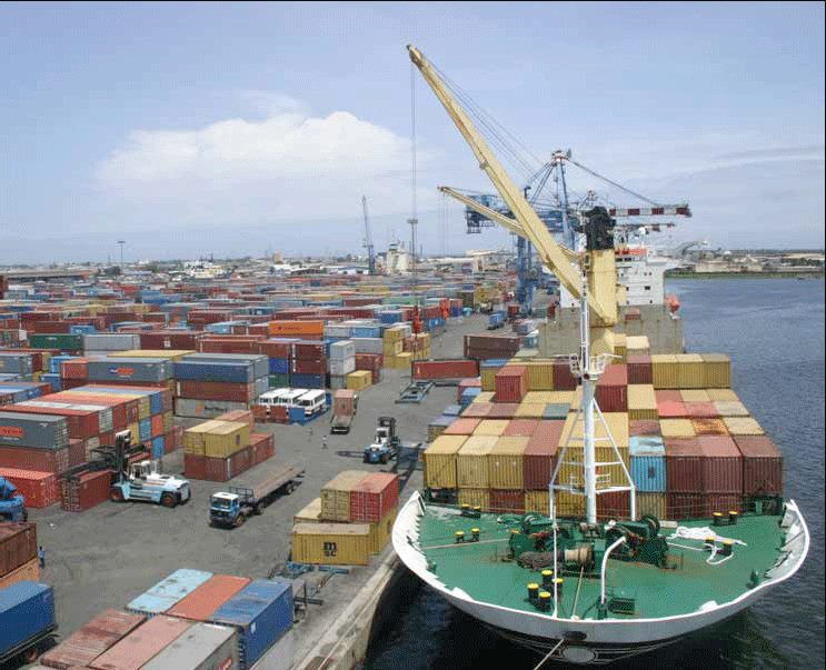La Chine signe un accord d'extension portuaire avec la Guinée