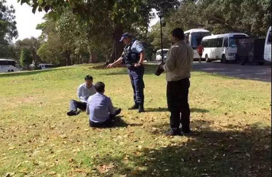 Sydney : deux touristes chinois arrêtés pour un pipi en ville