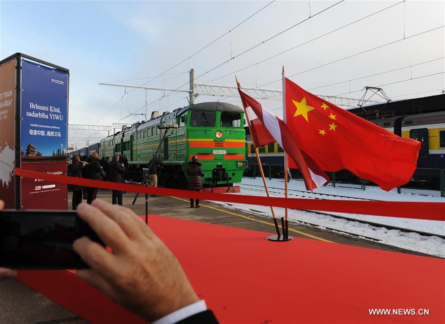 Arrivée à Riga du premier train de conteneurs trans-eurasiatique reliant la Chine et la Lettonie