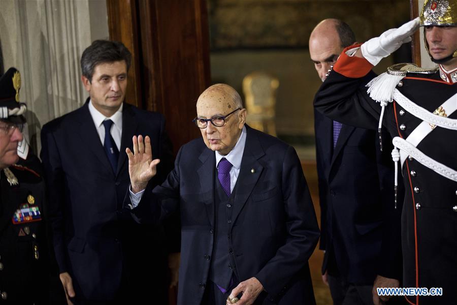 Les dirigeants italiens discutent de la formation d'un gouvernement de transition