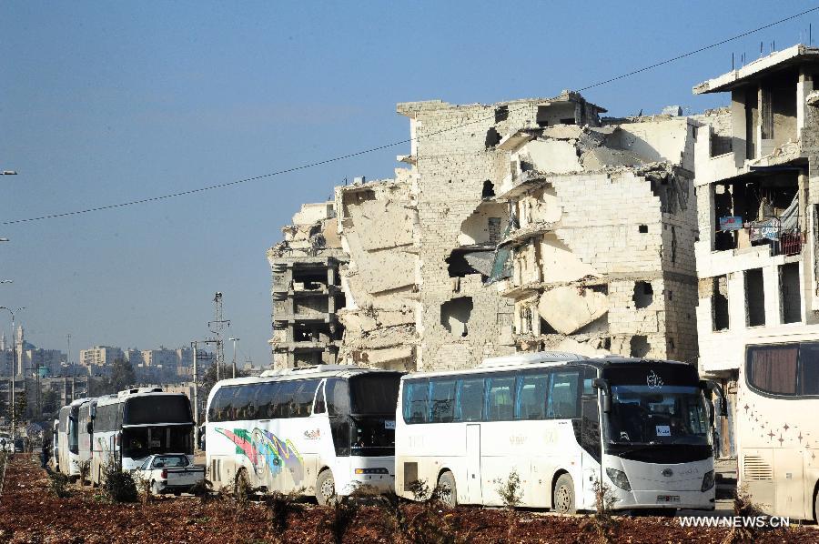 Syrie : des bus arrivent à Alep pour reprendre l'évacuation