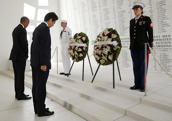 La visite de Shinzo Abe à Pearl Harbor, un show politique