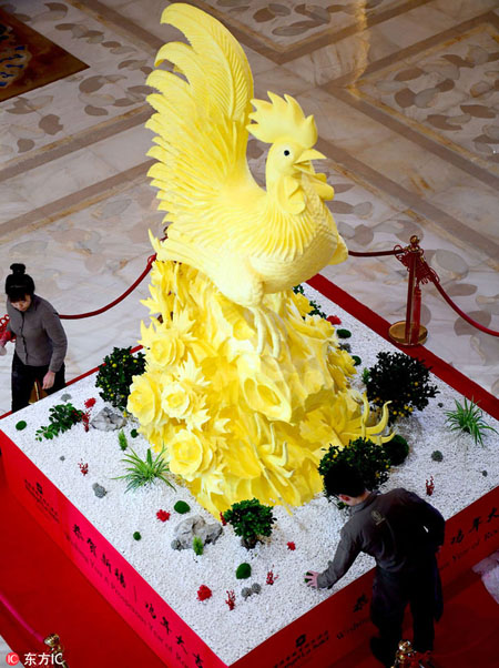 Une sculpture de coq en beurre pour le nouvel An chinois