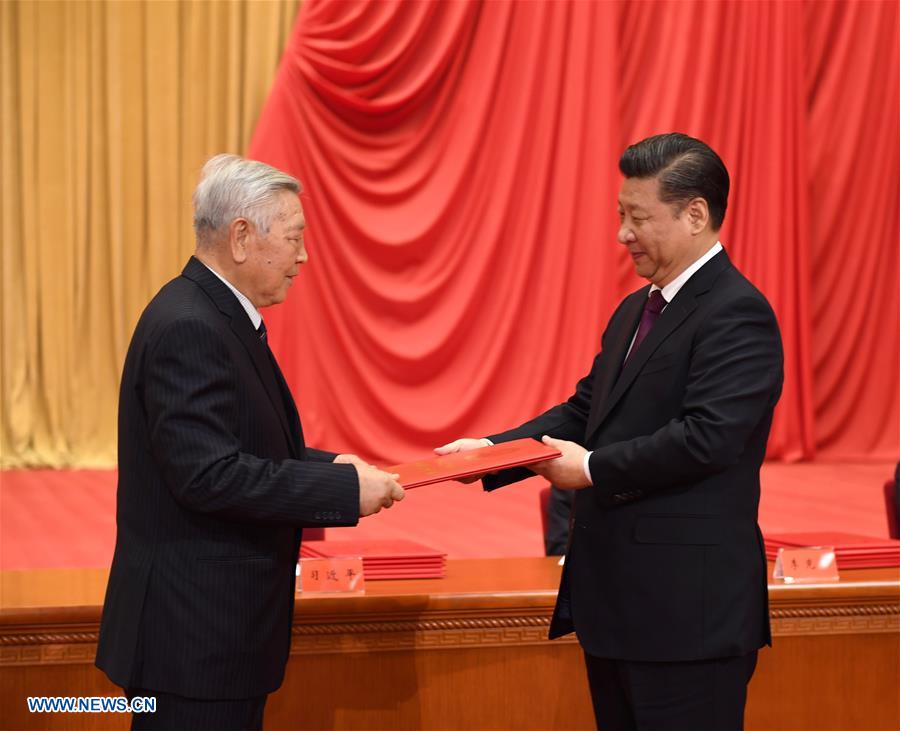 Un physicien et une pharmacologue remportent le plus prestigieux prix scientifique chinois