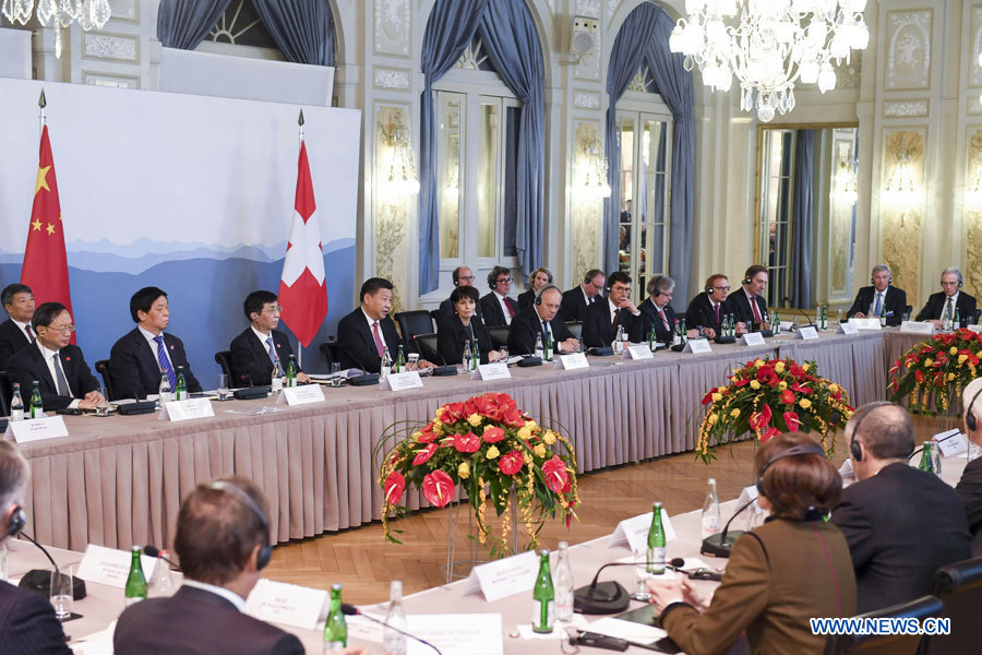 Xi Jinping appelle les milieux d'affaires chinois et suisses à renforcer leurs liens commerciaux