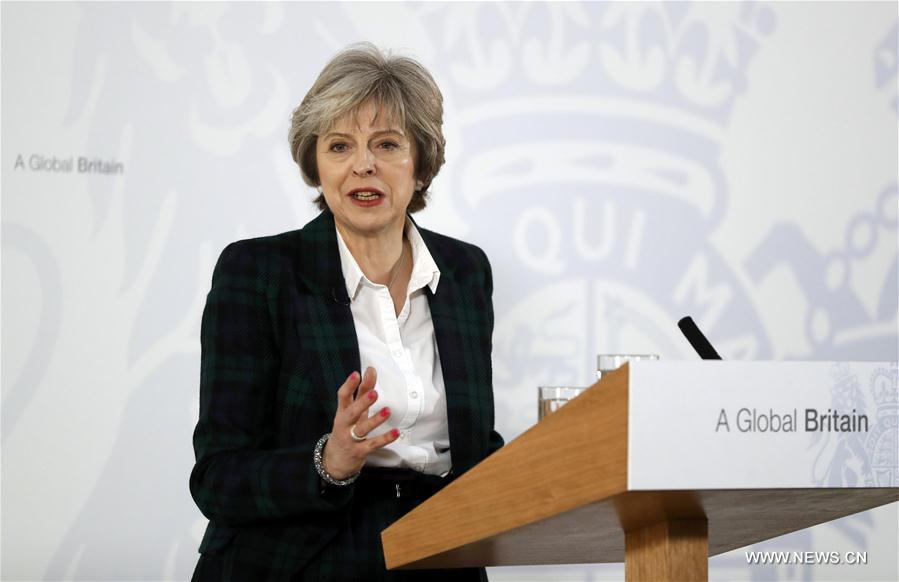Theresa May confirme pour la première fois que le Royaume-Uni quittera le marché unique européen