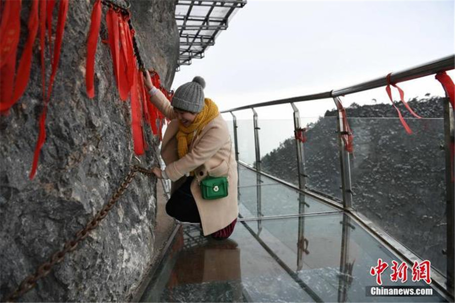Sichuan : la plus haute passerelle en verre du pays