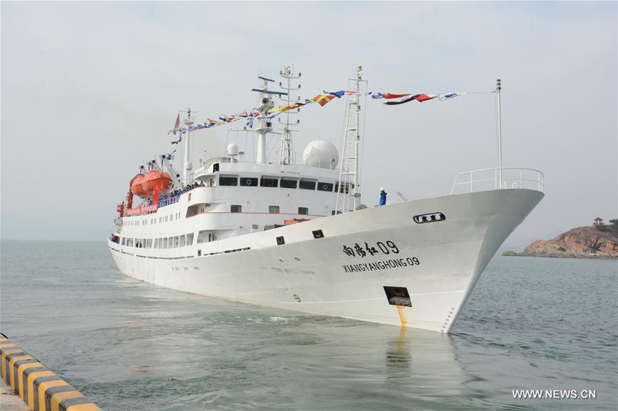 Départ du submersible habité Jiaolong pour sa 38e mission