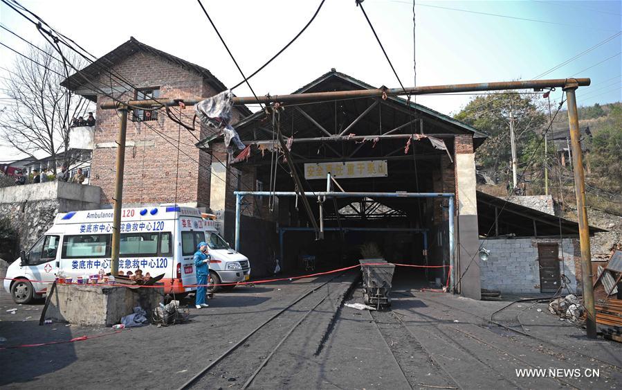 Neuf morts à la suite d'une explosion dans une mine du centre de la Chine