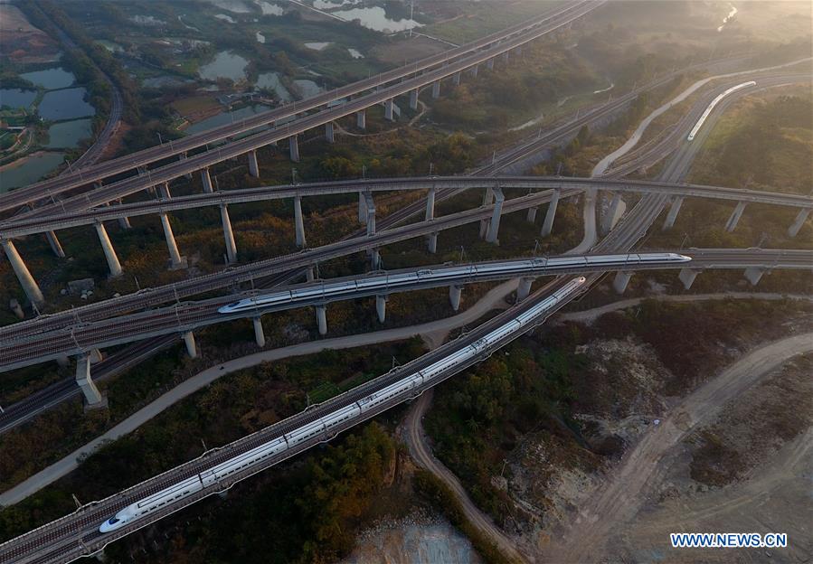 Chine : le Guangxi construira plus de 2.000 km de chemins de fer à grande vitesse d'ici 2020