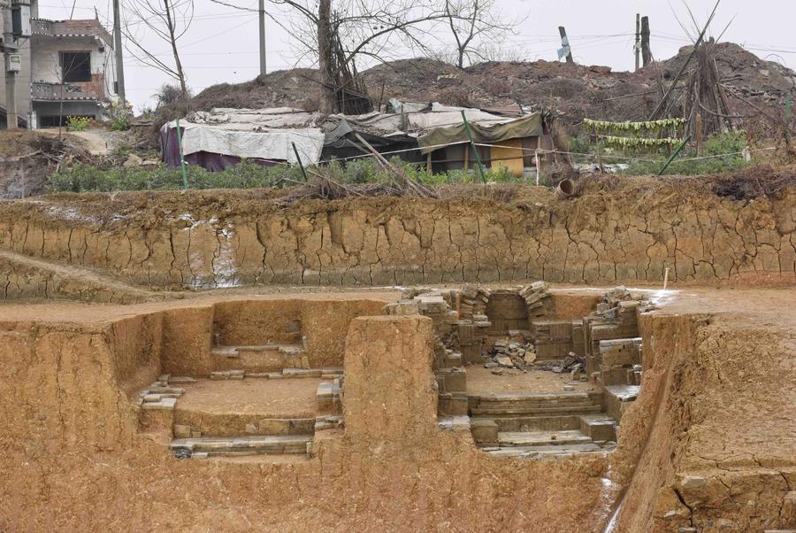Les tombes d’un haut officiel déterrées à Chengdu