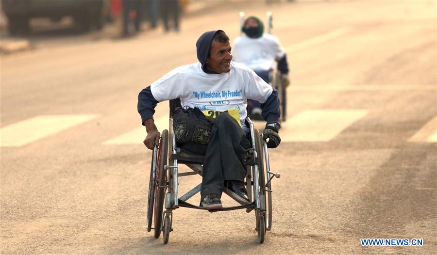 Népal : marathon de personnes handicapées à Katmandou
