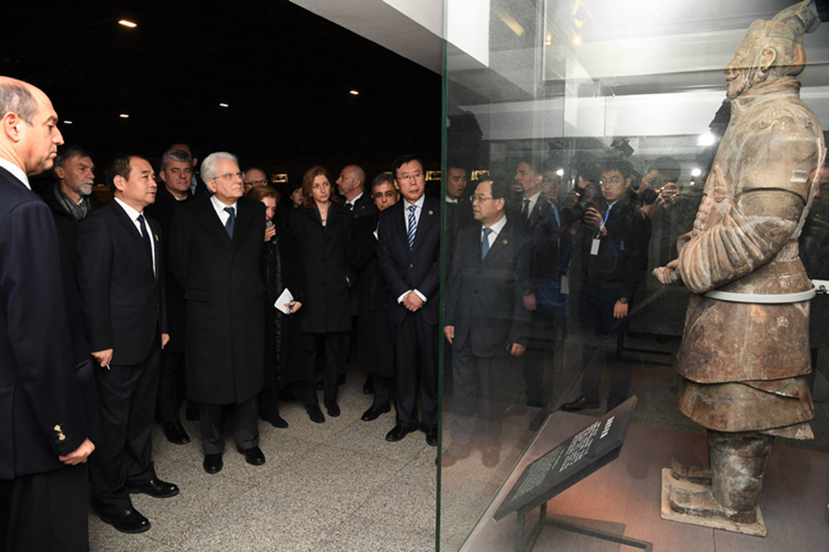 Visite du président italien Sergio Mattarella au Musée des guerriers en terre cuite de Xi'an