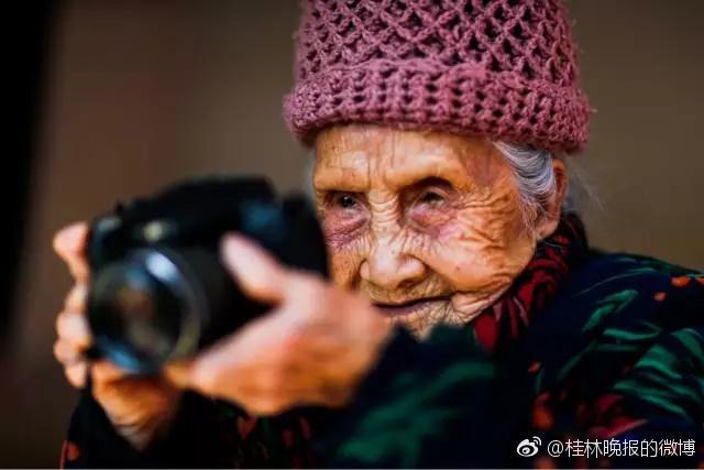 Une centenaire chinoise fige le temps avec ses photos